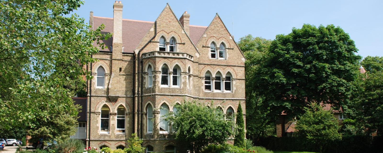 wycliffe_garden__1600x700